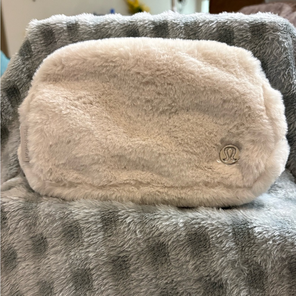 lululemon athletica Plush Fleece Everywhere Belt Bag in Light Beige NWT
